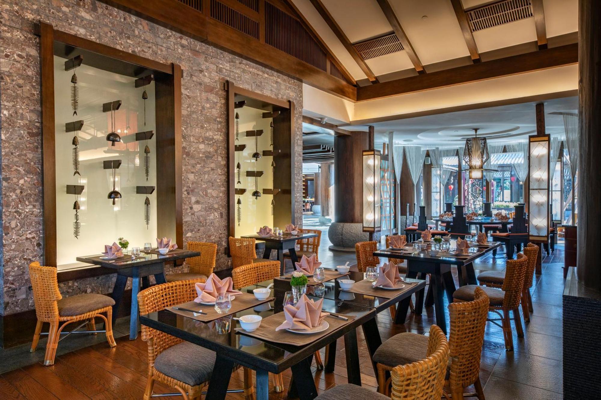 Resort Intercontinental Lijiang Ancient Town By Ihg 5*